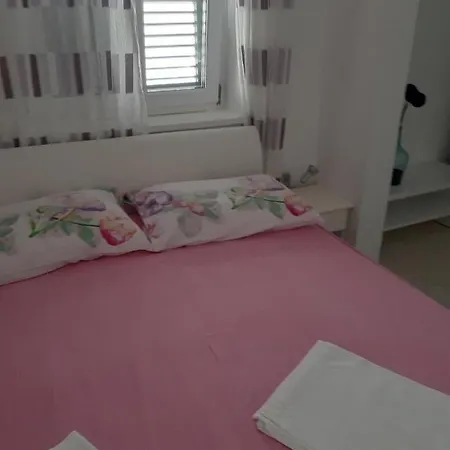 Manda Lägenhet Gradac (Split-Dalmatia)