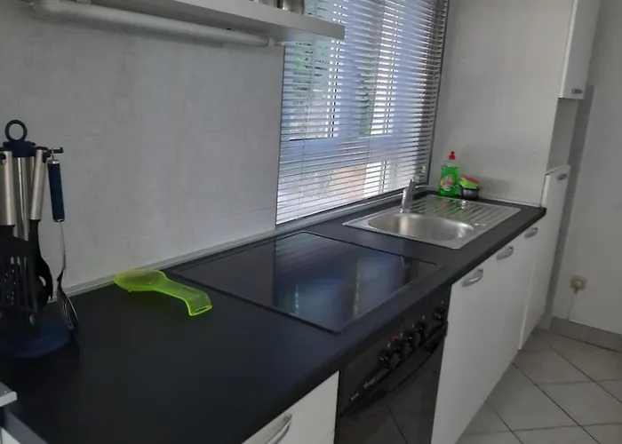 Manda * 格拉达茨